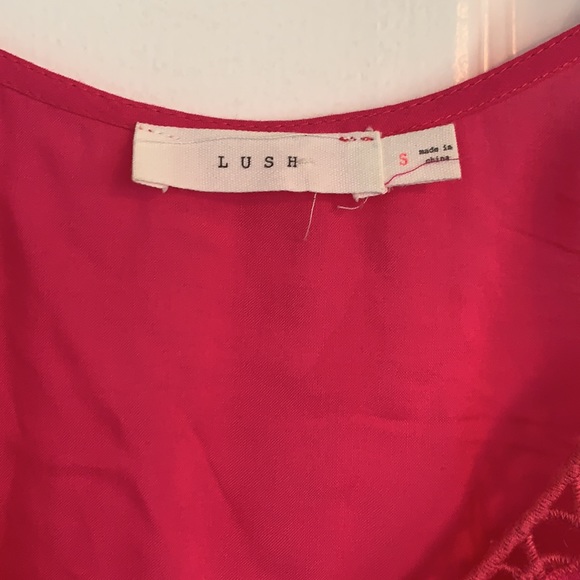 Pink top - Picture 3 of 4